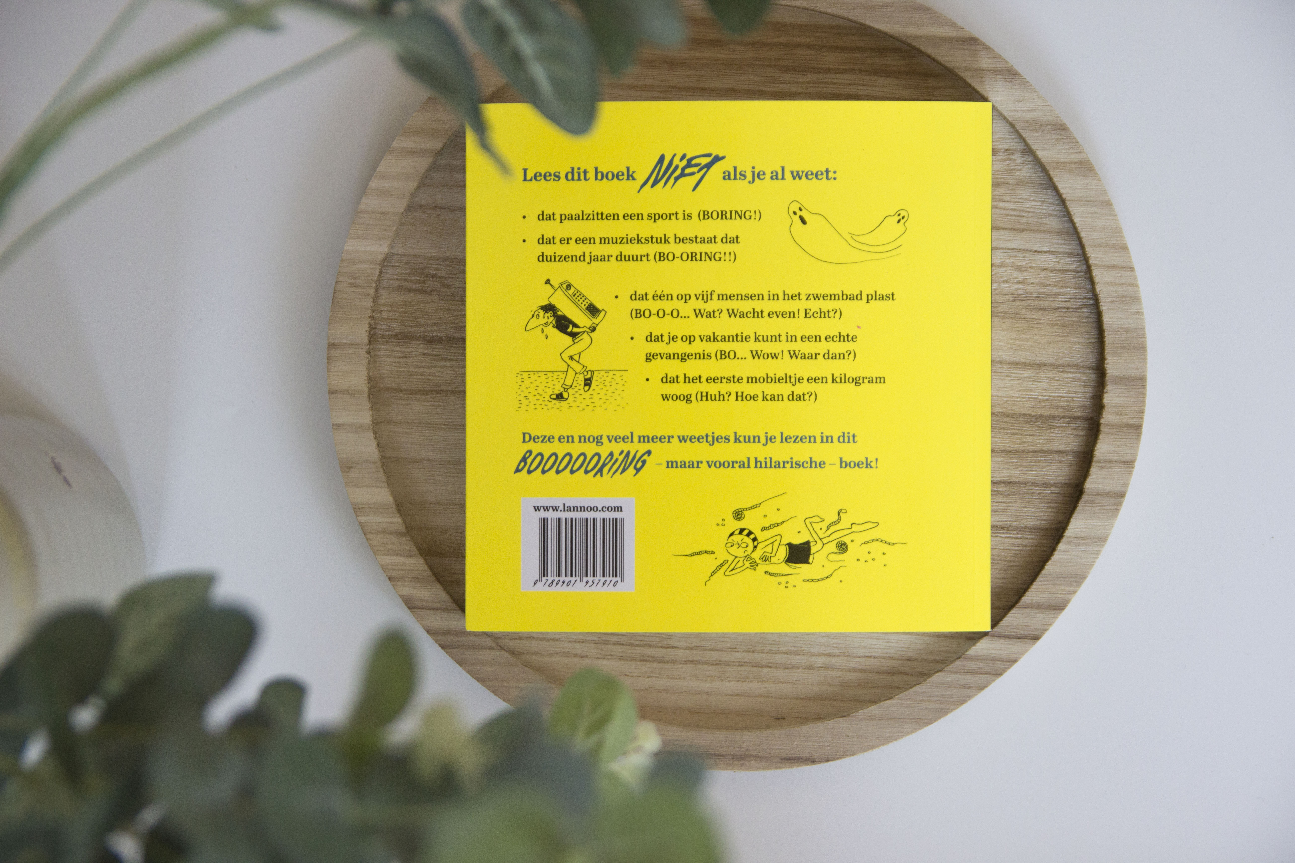 Recensie, Boooring! 101 supersaaie weetjes, Mathilda Masters